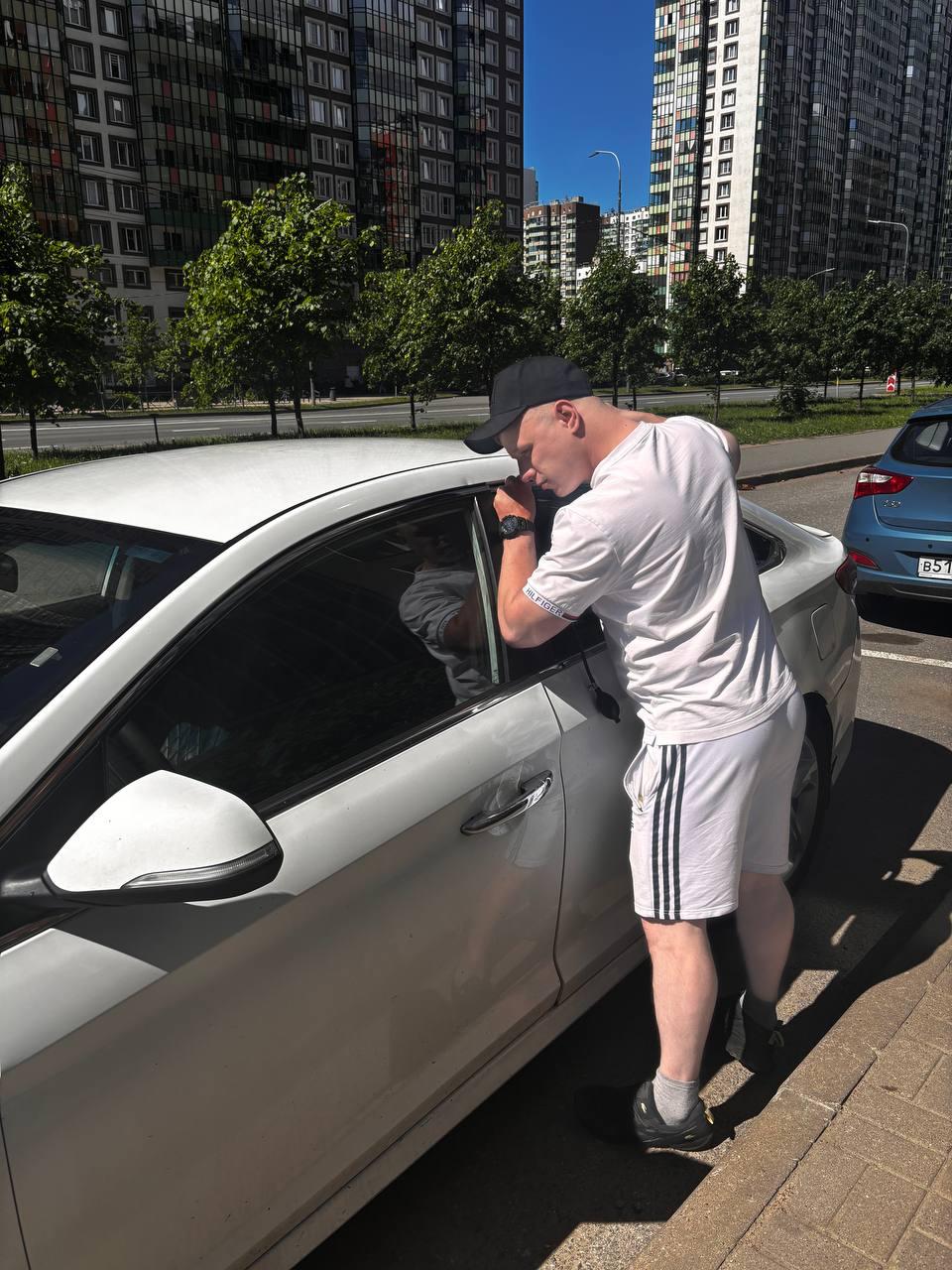 Вскрытие автомобиля без повреждений в Шушары